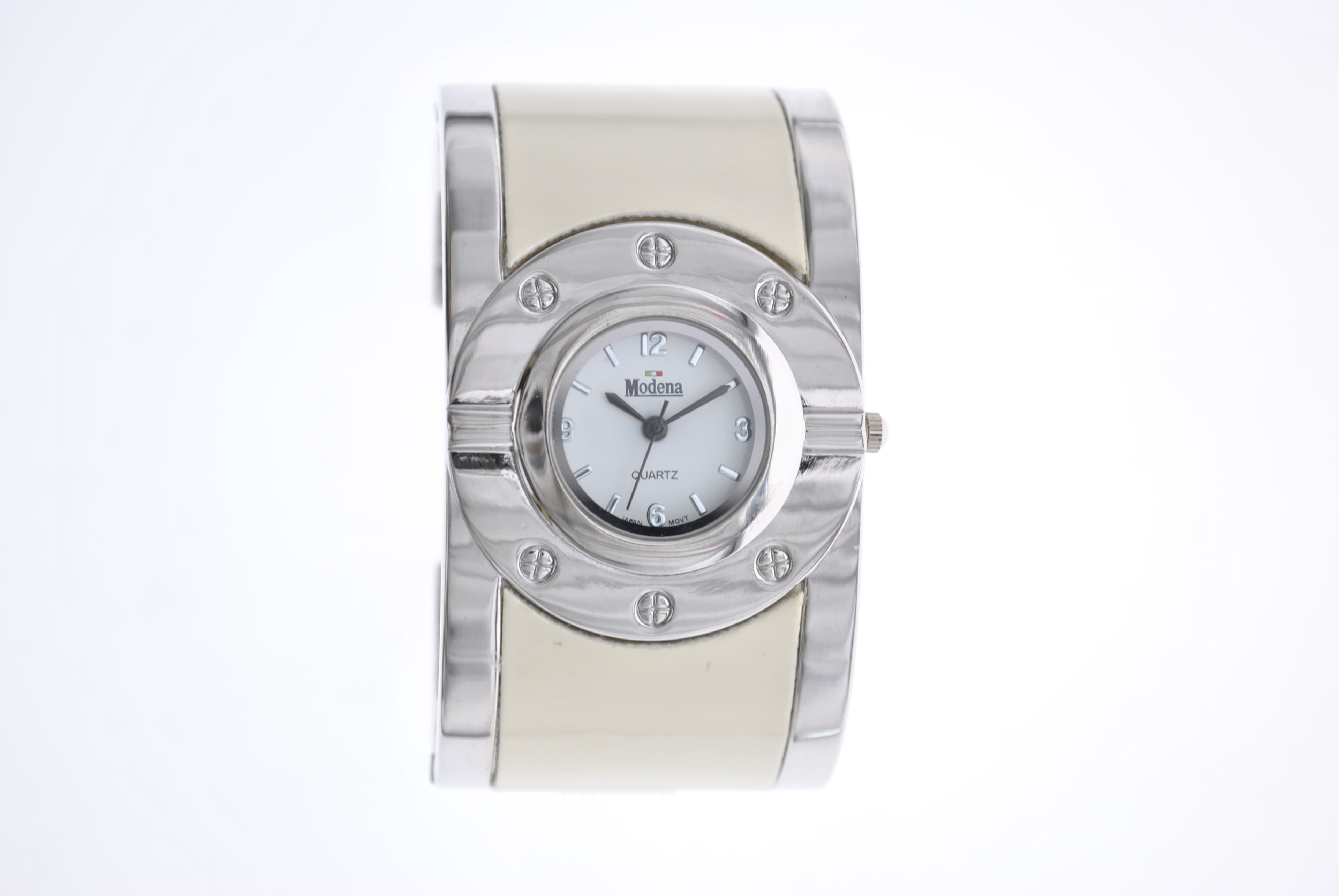 9089 - Bijou Modena