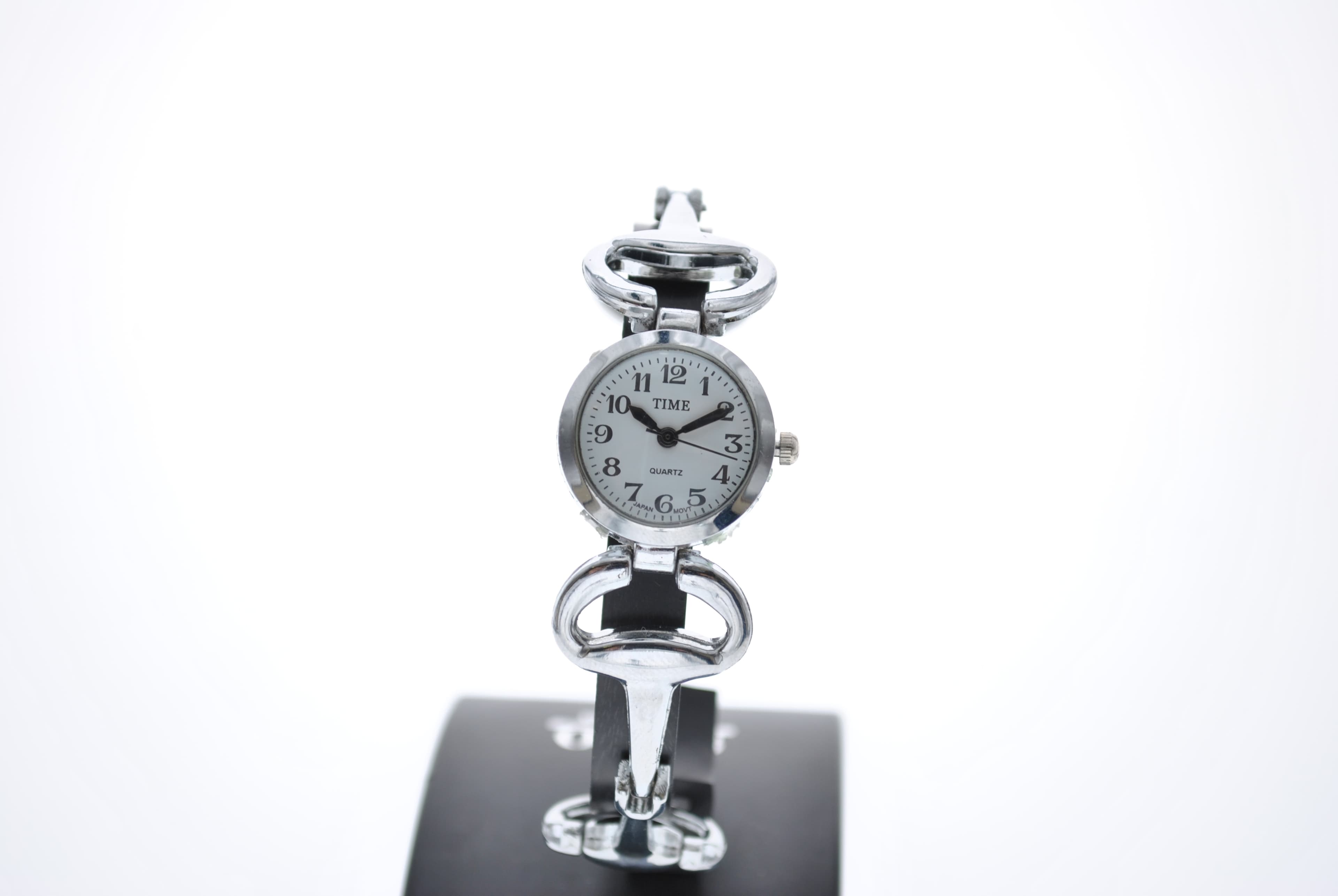 1094T - Bijou comun TIME